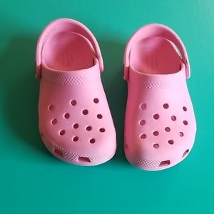 Pink toddler Classic Crocs size 9 (C9)